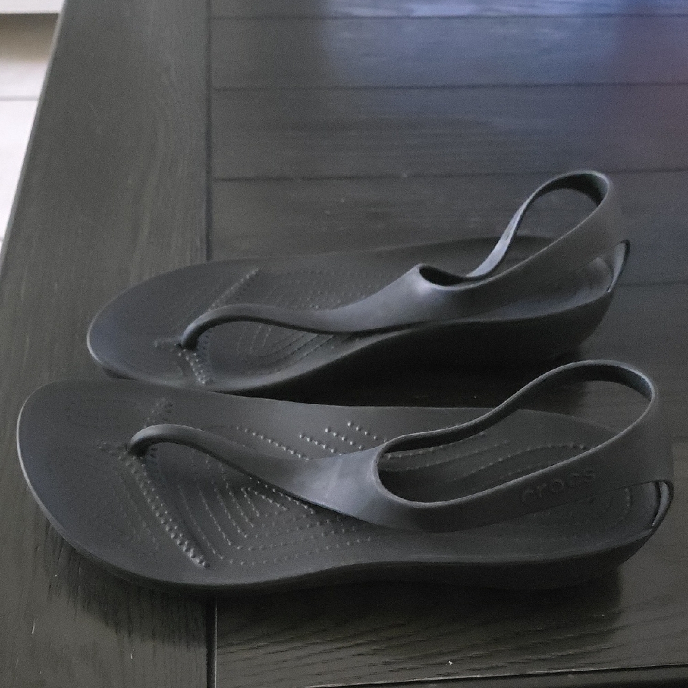 CROCS Women's Black Sandals